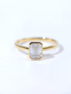Emerald Solitaire Bezel Set Ring – Classic Plain Band – Timeless Design – Lab-Grown Diamond