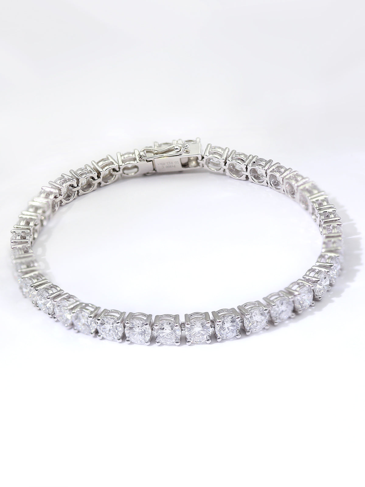 Classic Round Brilliant Lab-Grown Diamond Solitaire Tennis Bracelet