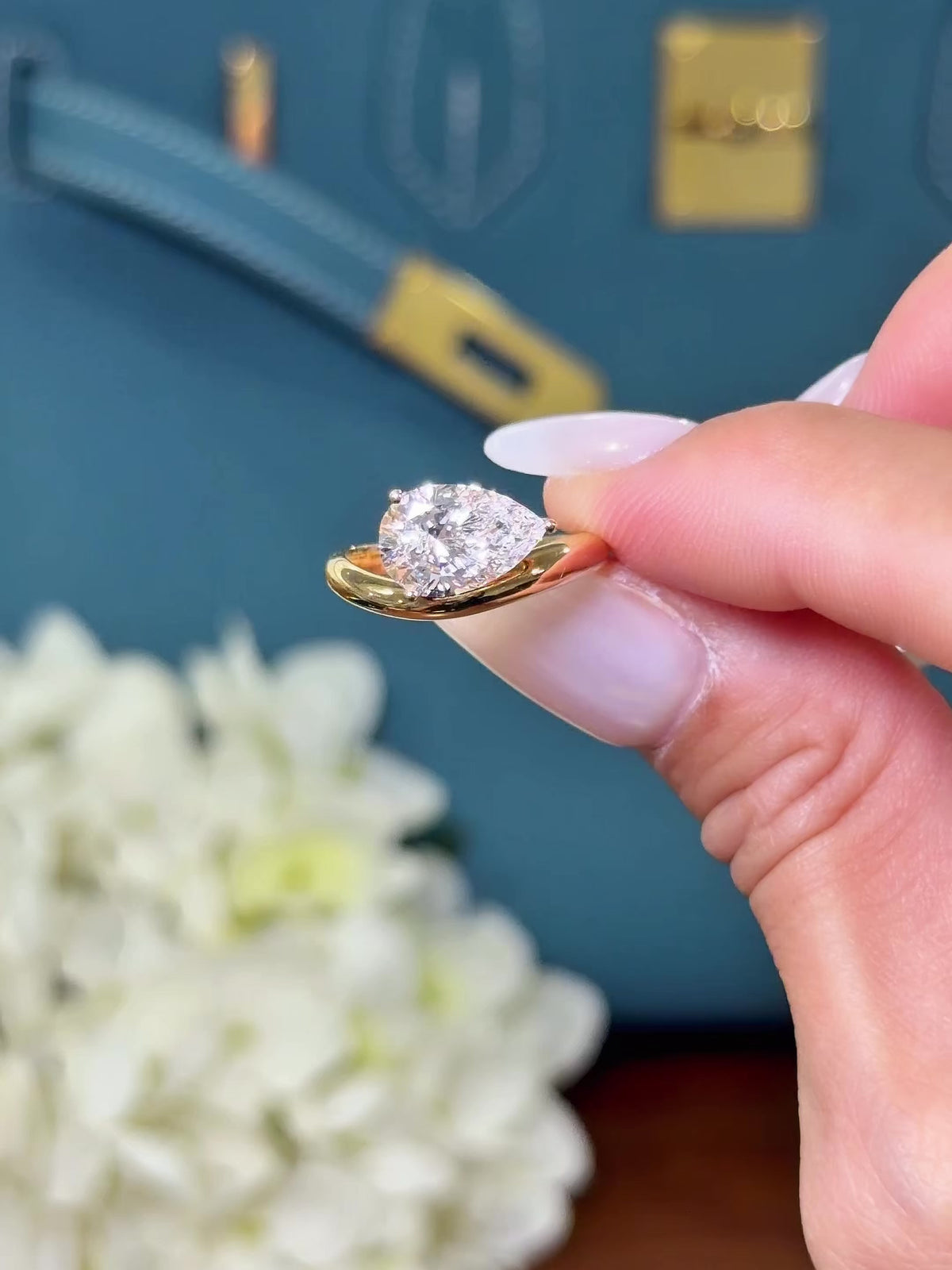18K Floating East-West tilted Pear & Pavé Wave Stacking Ring Set